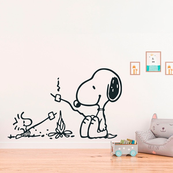 Stickers muraux: Feu de camp Snoopy 2