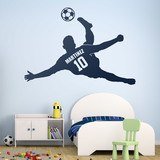 Stickers pour enfants: Silhouette d'un enfant footballeur réalisant une b 2